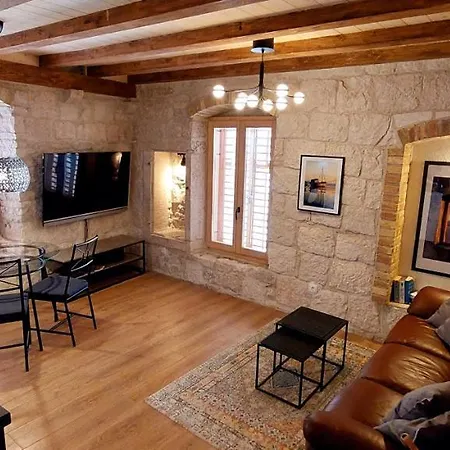 Apartment Magical Oasis For Two In Old Town *