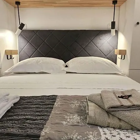 Apartment Magical Oasis For Two In Old Town Korcula Town