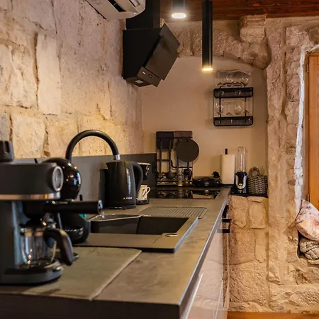 Magical Oasis For Two In Old Town *