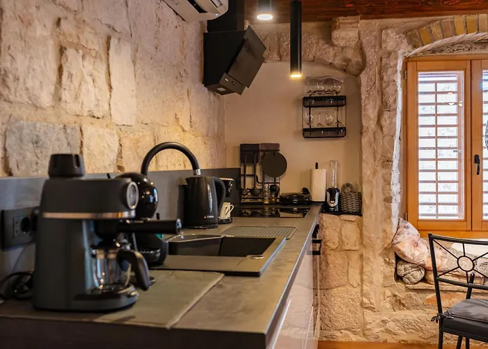 Magical Oasis For Two In Old Town *