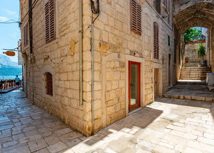 Apartment Magical Oasis For Two In Old Town Korcula Town